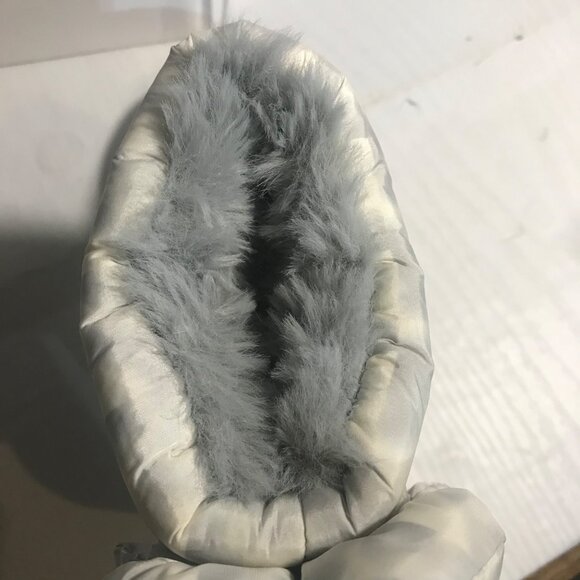 Dream Pairs Winter Boots For Girls Size 10 Grey Beige Bow Heart  Faux Fur Lining - Picture 10 of 16